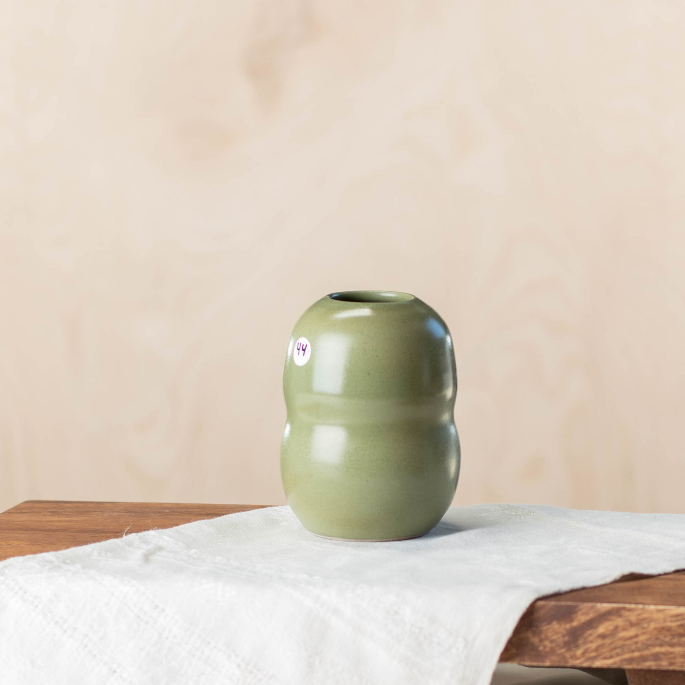 Vase 44