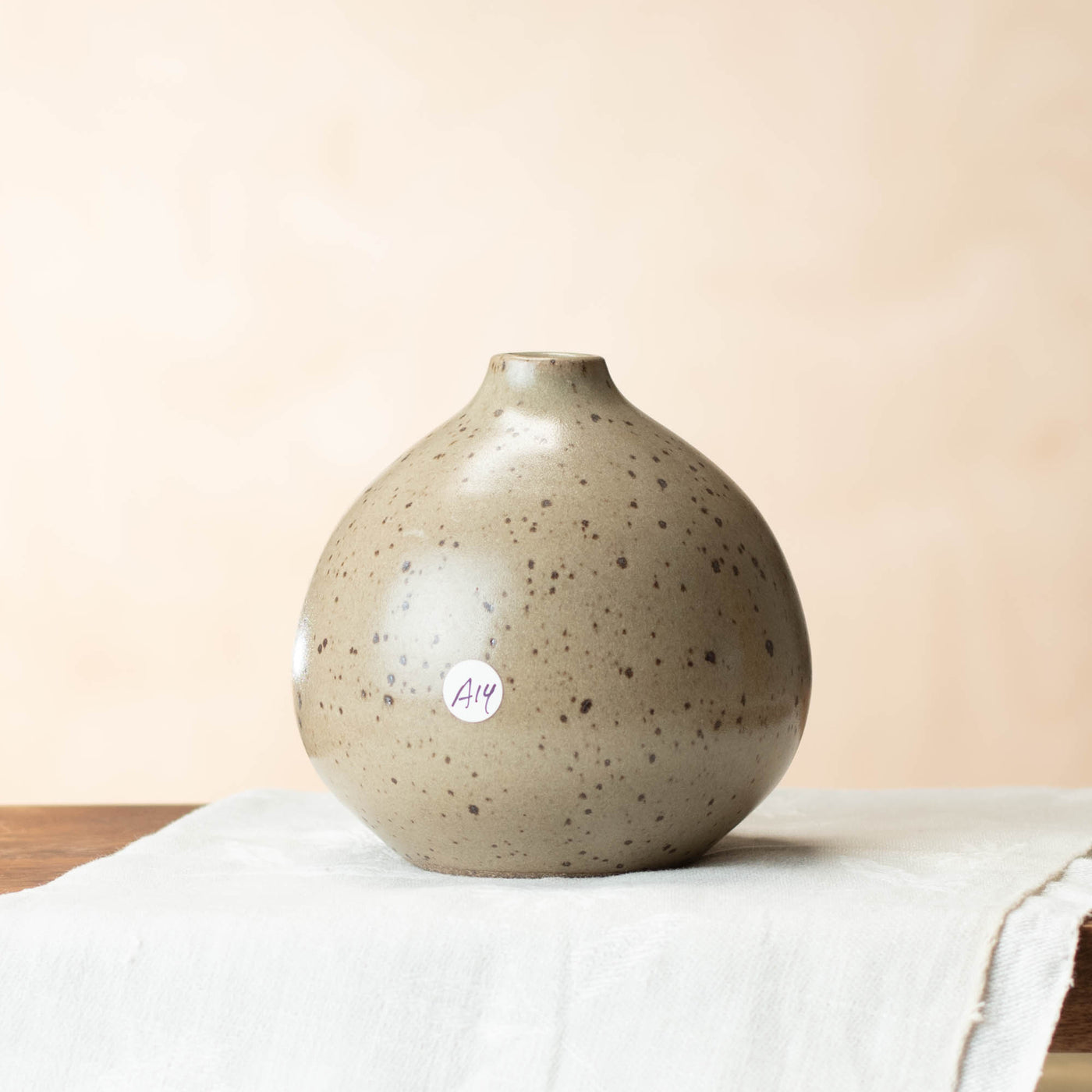 Vase A14