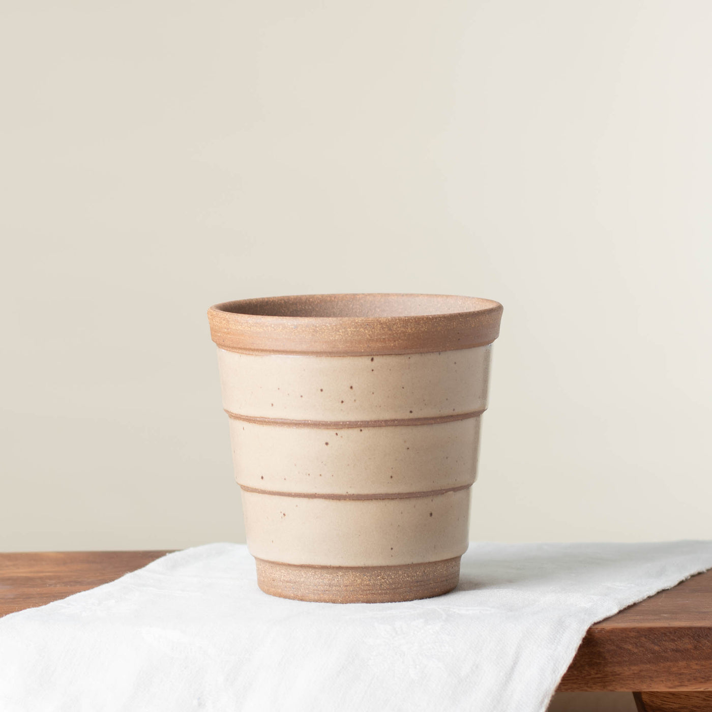 Medium Planter (Fits 4" Nursery Pots)
